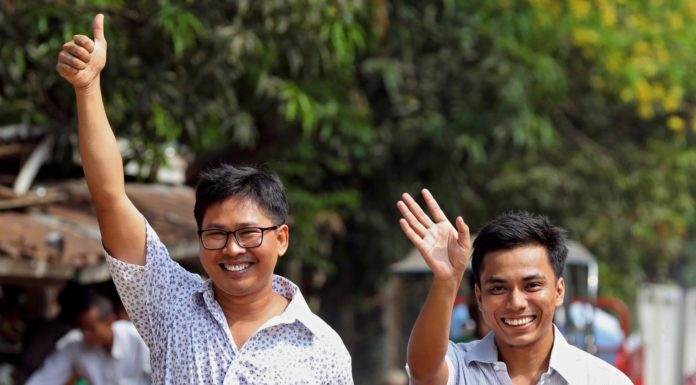 BIRMANIE: Les journalistes de Reuters ont été libérés après 500 jours de prison