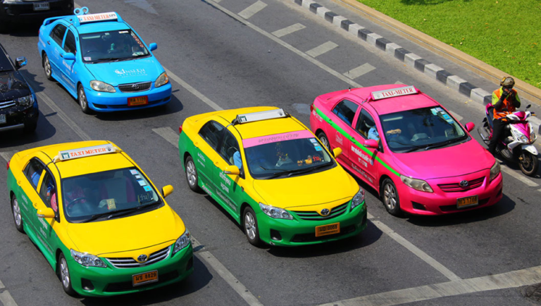 THAÏLANDE – FAIT DIVERS: L’histoire du Japonais qui a récupéré les 100 000 bahts oubliés dans un taxi