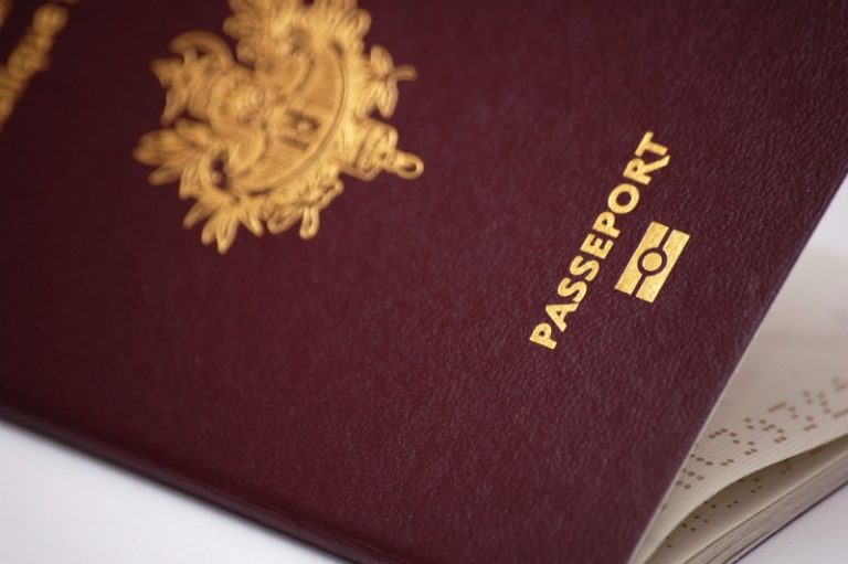 ASIE – FRANCE: Faciliter l’obtention des passeports français à l’étranger, une urgence
