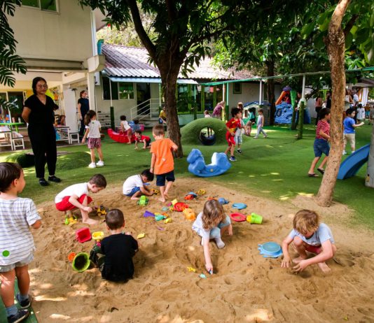 THAILANDE – SOCIETE: ACACIA : un centre qui pousse, qui pousse