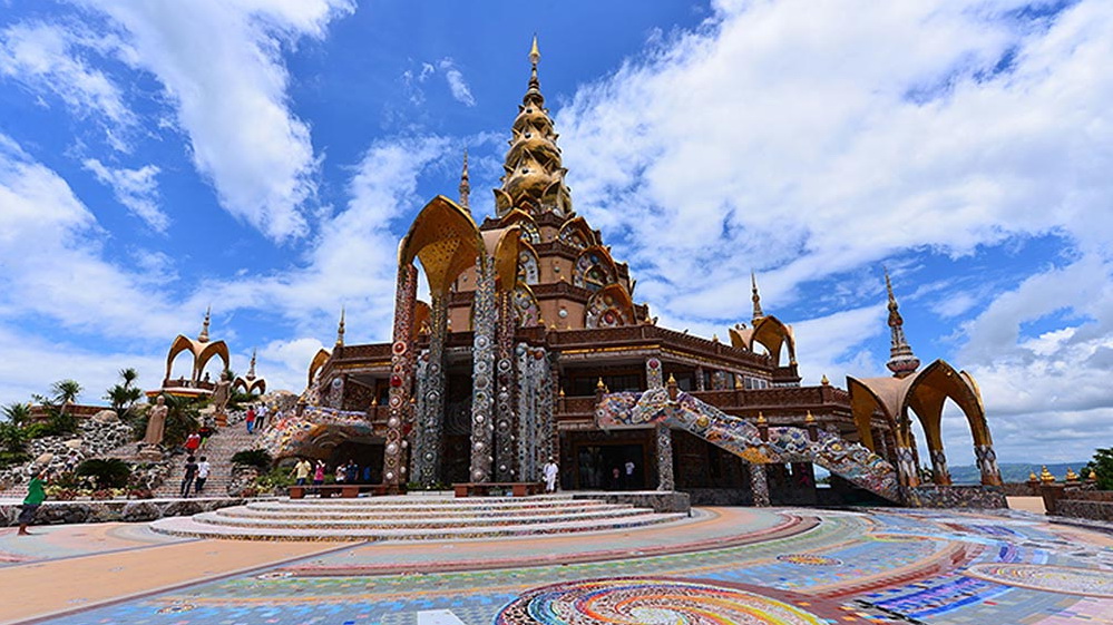 Wat Pha Sorn Kaew