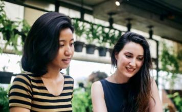 THAILANDE – SOCIETE: Adolescents à Bangkok : ce que risquent nos jeunes