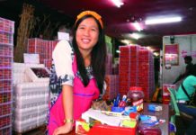 THAILANDE – SOCIETE: Talad Thai, les halles de Bangkok