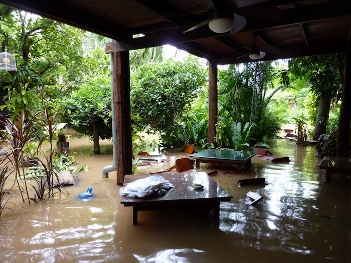 CHRONIQUES DE SUKHOTHAI: Saison des pluies