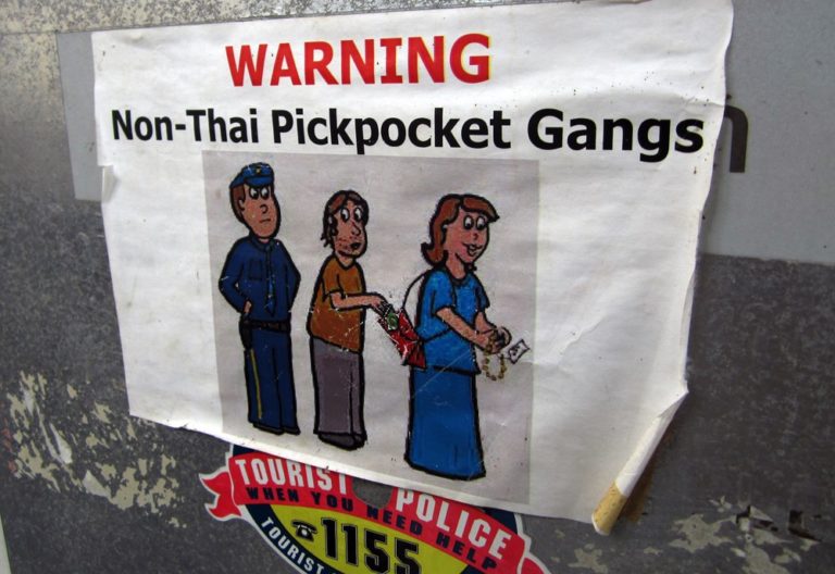 THAÏLANDE – TOURISME:  Moins de touristes, mais plus… de pickpockets étrangers