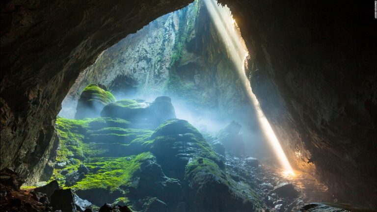 VIETNAM – TOURISME : Plongée numérique dans la plus grande grotte du monde