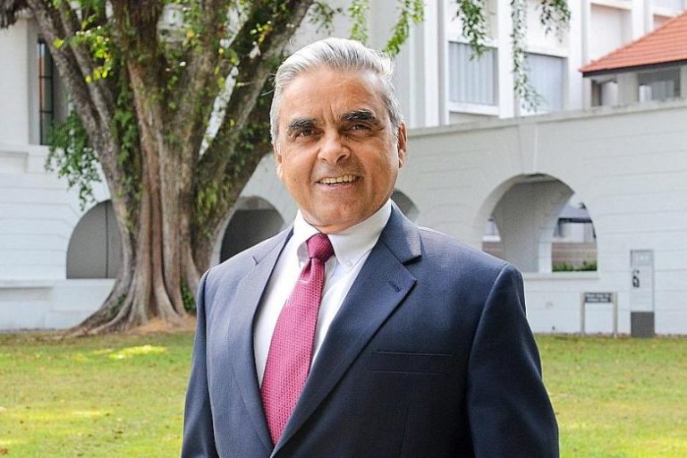 SINGAPOUR – CONFÉRENCE: Kishore Mahbubani, invité ce jour d’une conférence virtuelle Chine-Inde