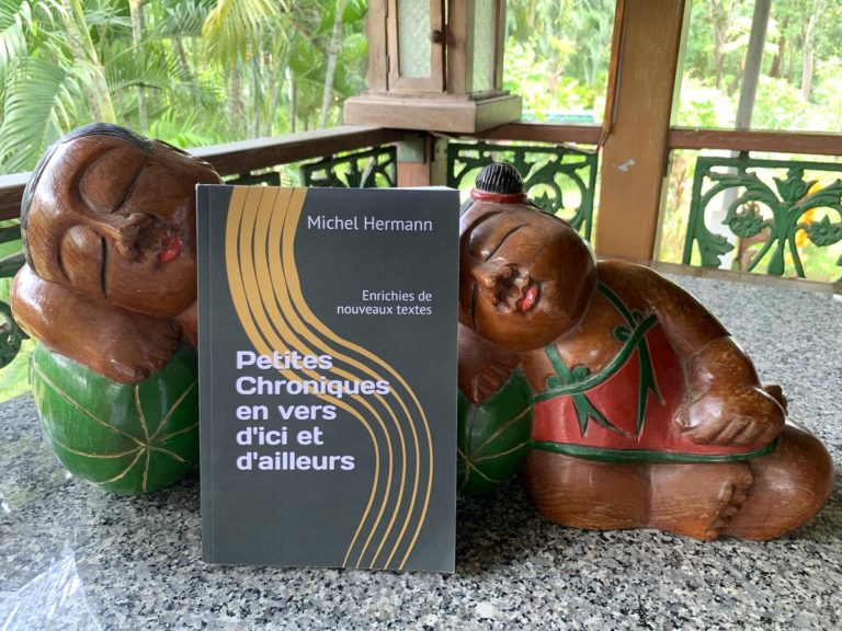 THAÏLANDE – CHRONIQUES: Un recueil de poèmes pour dire les coulisses du Siam