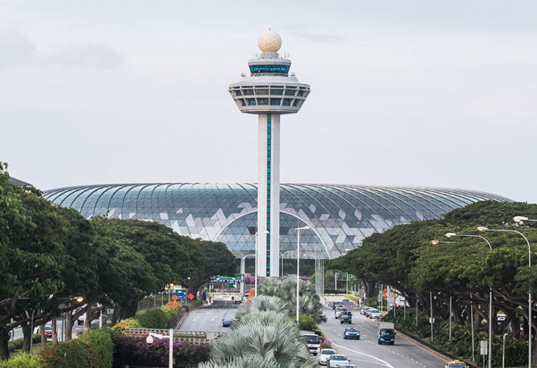 SINGAPOUR – CORONAVIRUS: Changi, l’aéroport qui reprend le sourire malgré la Covid