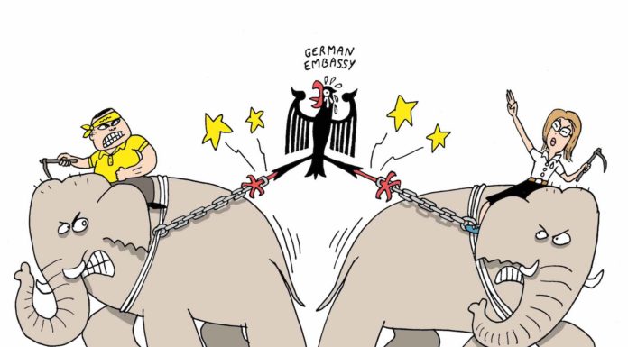 THAÏLANDE – DESSIN DE LA SEMAINE: Diffamation, lèse majesté…un royaume bien muselé