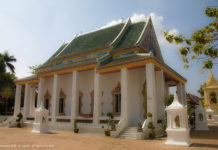 GAVROCHE – ROMAN: Et maintenant, suivez avec nous «La voie du farang»