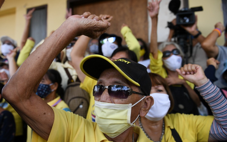 THAÏLANDE – POLITIQUE: Va-t-on assister au retour des «chemises jaunes» ?