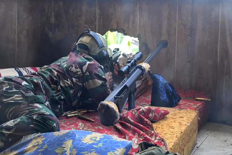 PHILIPPINES – CONFLIT: Un tireur d’élite philippin raconte la bataille de Marawi