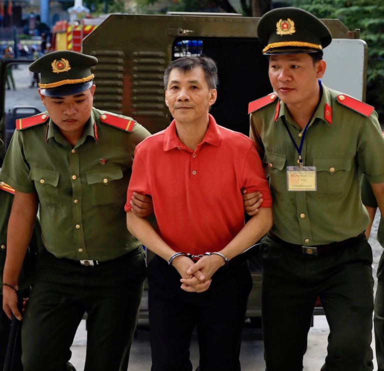 VIETNAM – JUSTICE: Un activiste américain libéré, les dissidents emprisonnés