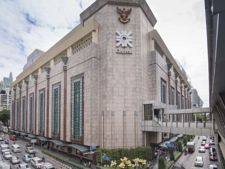 BANGKOK – CORONAVIRUS: Les centres commerciaux peuvent rester ouverts