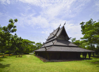 GAVROCHE – ÉDITORIAL: Oublions un instant le coronavirus-Covid 19