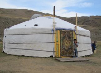 MONGOLIE – TOURISME : Randonnée à cheval au pays des loups