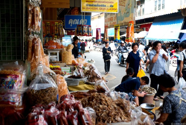 THAÏLANDE – CORONAVIRUS: Alerte orange à la pandémie ou inquiétude exagérée ?