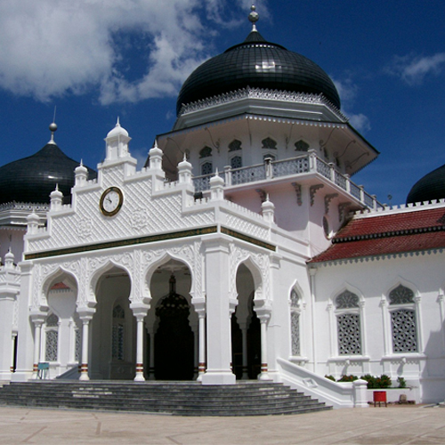 INDONÉSIE – JUSTICE: A Aceh, ces femmes bourreaux qui fouettent les femmes