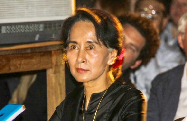 GAVROCHE HEBDO – ÉDITORIAL: Défendre Aung San Suu Kyi, malgré la tragédie des Rohingyas