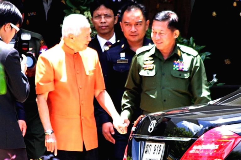 BIRMANIE – POLITIQUE: Entre généraux thaïlandais et birmans, une entente très «cordiale»