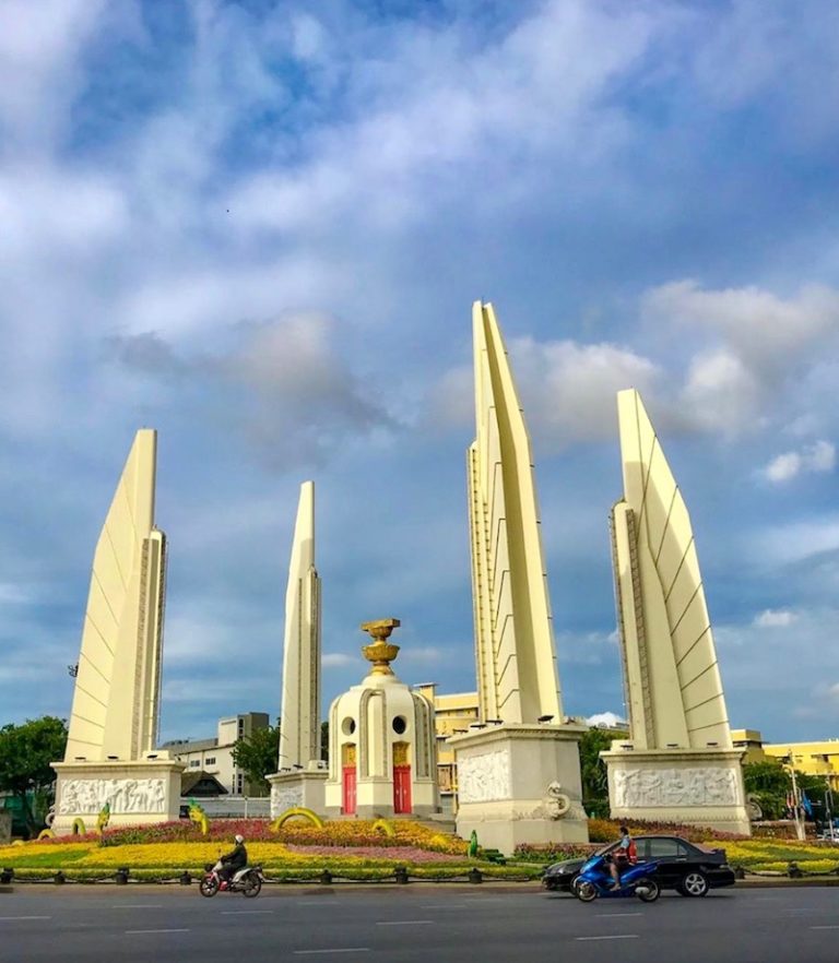 THAÏLANDE – BANGKOK: Controverse sur la «rénovation» de l’Avenue Ratchadamnoen