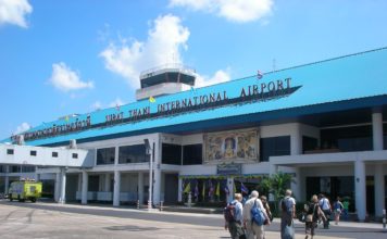 THAÏLANDE – ÉCONOMIE: Plongée spectaculaire du transport aérien dans le ciel thaïlandais
