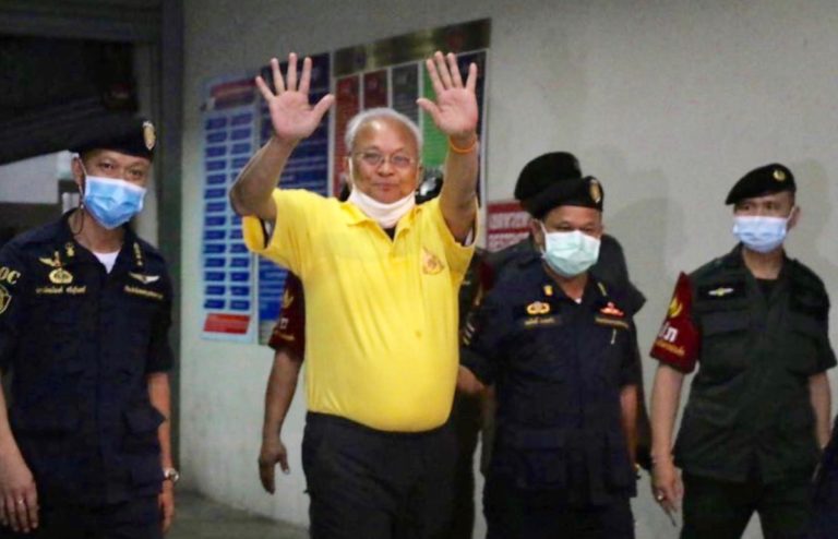 Thaïlande, crise politique : Suthep peut-il faire tomber le gouvernement pro-Thaksin ?