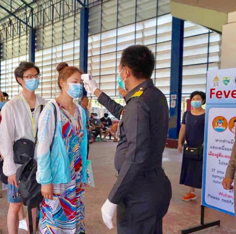 THAÏLANDE – ÉPIDÉMIE: Ces escrocs thaïlandais qui spéculent sur les masques anti-Covid 19