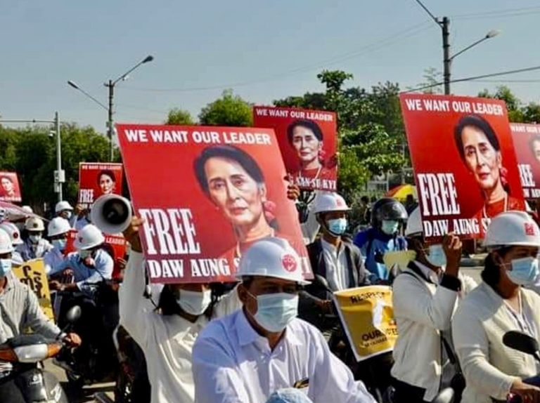 BIRMANIE – POLITIQUE: Aung San Suu Kyi devant la justice ligotée par l’armée