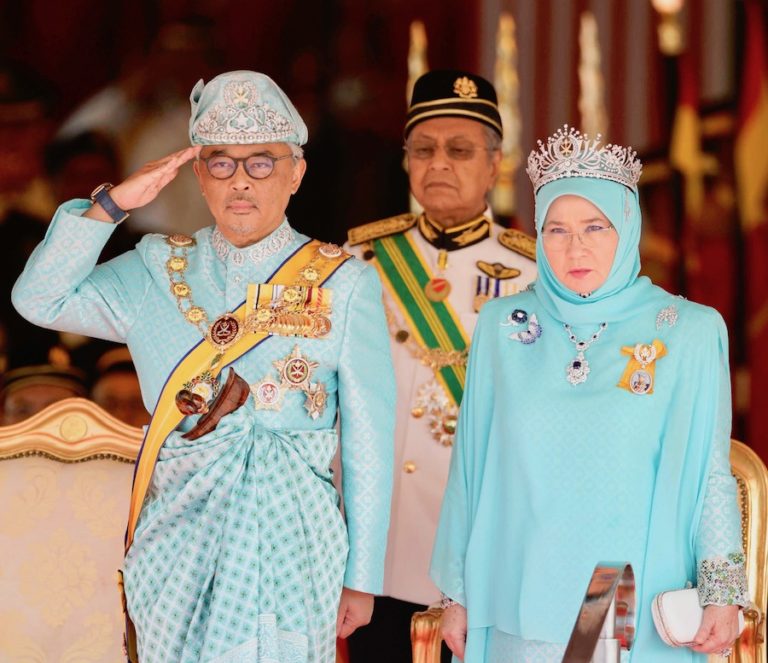 MALAISIE – CORONAVIRUS: Le couple royal malais testé négatif au Covid 19 mais en quarantaine