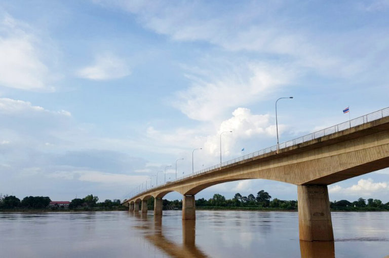 THAÏLANDE – LAOS: Un nouveau pont sur le Mékong dans la province de Bueng Khan