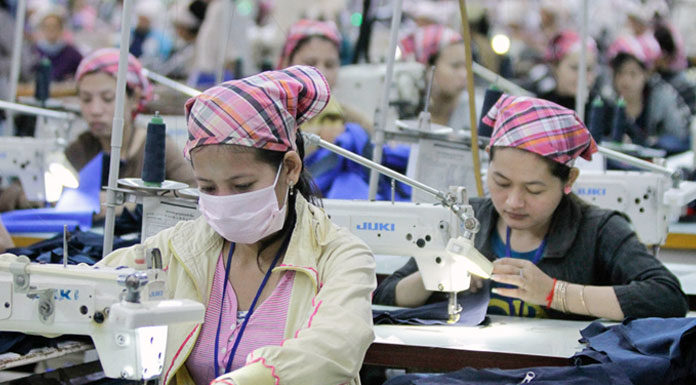 CAMBODGE – ÉCONOMIE : Tableau de bord de l’économie cambodgienne au 31 mars Usine textile cambodge