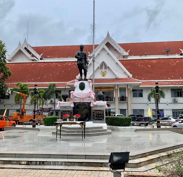 CHRONIQUES DE SUKHOTHAI: « Sukhothaï, un visa pour le paradis »