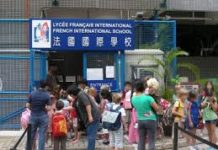 FRANCE- HONG KONG: Le lycée international Français de Hong Kong largue les amarres