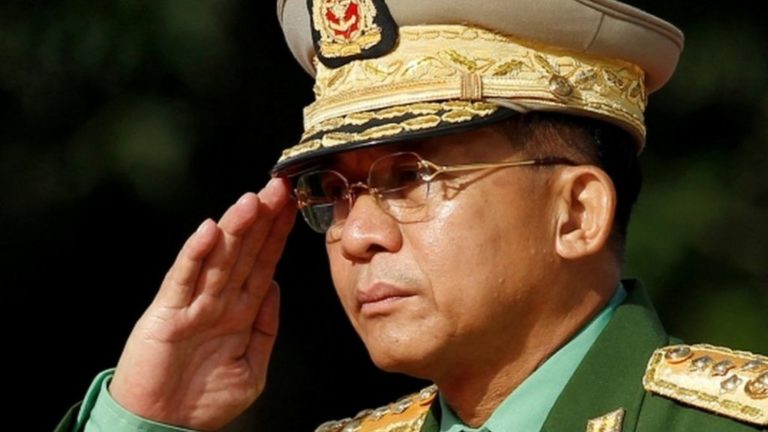 BIRMANIE: Le chef de l’armée sanctionné par les États-Unis