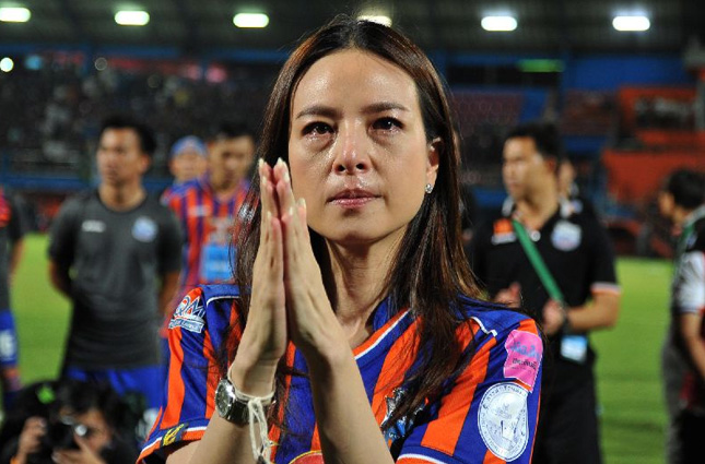 THAILANDE: «Madame Pang», cheffe de l’équipe de football féminine battue en France