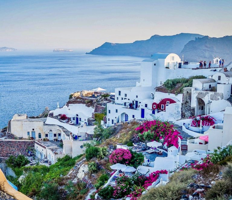 GAVROCHE TOURISME – GRÈCE: Santorin, l’île rêvée de la mer Égée accessible depuis Bangkok