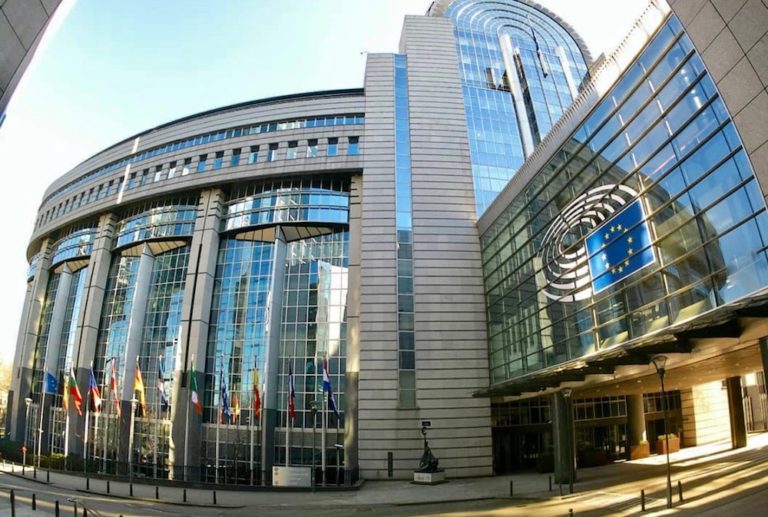 BIRMANIE – EUROPE: L’Union européenne sanctionne 11 militaires birmans