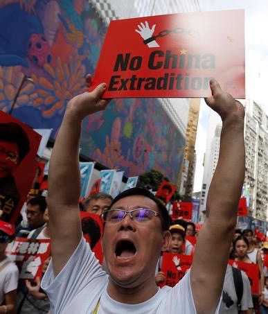HONG KONG: Les protestataires ont gagné, la loi sur les extraditions est suspendue