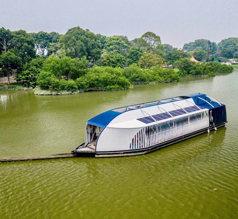 THAÏLANDE – ENVIRONNEMENT: The Interceptor, le bateau qui peut nettoyer les «khlongs» souillés par les plastiques