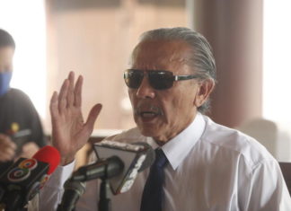 BANGKOK – CORONAVIRUS: Les boites de nuit de Thong Lor attaquées par Chuwit, le magnat des massages