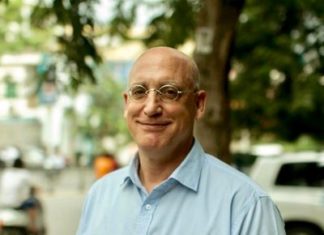 THAÏLANDE – UNIVERSITÉ: L’universitaire critique Richard Streckfuss pourrait devoir quitter la Thaïlande