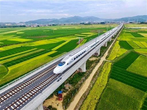 LAOS – INFRASTRUCTURES: La voie ferrée entre Laos et Chine terminée à 80 %