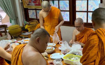 THAÏLANDE – RELIGION: L’obésité, fléau dans les pagodes thaïlandaises