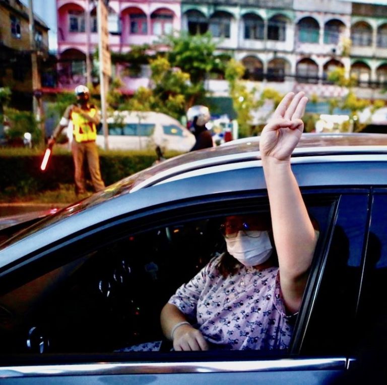 THAÏLANDE – POLITIQUE : Liberté sous caution pour Panusaya « Rung » Sithijirawattanakul