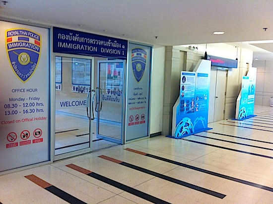 THAILANDE – ETRANGERS: L’immigration défend ses formulaires TM30 et TM 28