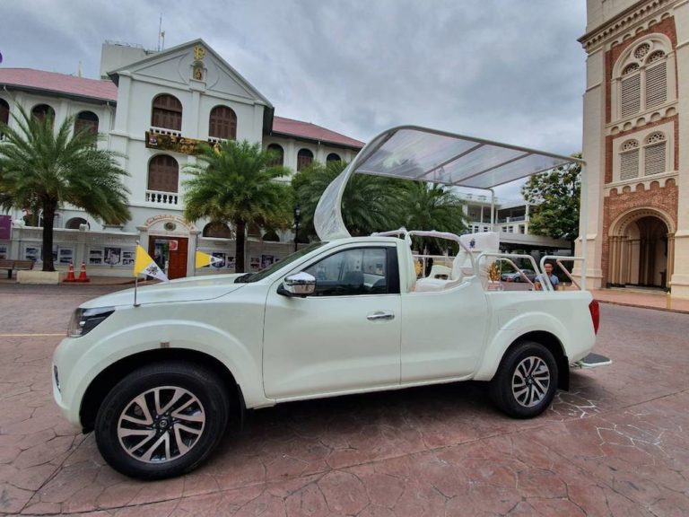 THAÏLANDE – RELIGION: A Bangkok, le pape François se déplacera dans cette «papamobile»