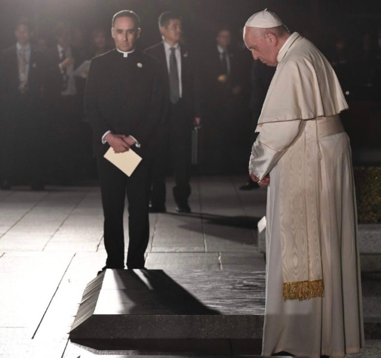 JAPON – DIPLOMATIE: Après avoir promu le dialogue à Bangkok, le pape François s’insurge contre le nucléaire à Nagasaki