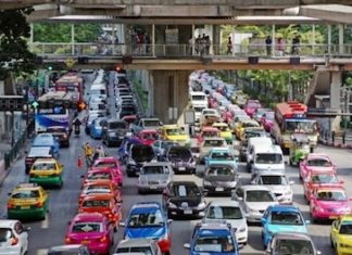 BANGKOK : des caméras de surveillance mobiles pour réduire les infractions de la route